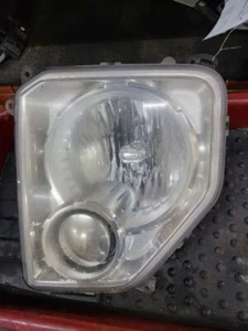 Faro lateral del conductor Jeep Liberty 2008-2012: halógeno - Imagen 1 de 12