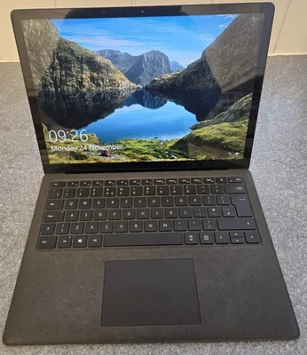 Microsoft Surface Laptop 2 Core i5-8250U 13.5" Touch 8GB RAM 128GB SSD - Image 1 of 4