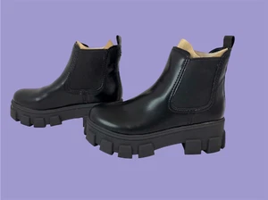 NIB Circus NY Womens Darielle Ankle Boot platform Black Size 7M - Picture 1 of 9