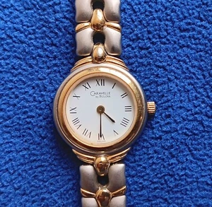 Reloj con correa de cuarzo Caravelle By Bulova 2 tonos para mujer - Imagen 1 de 5