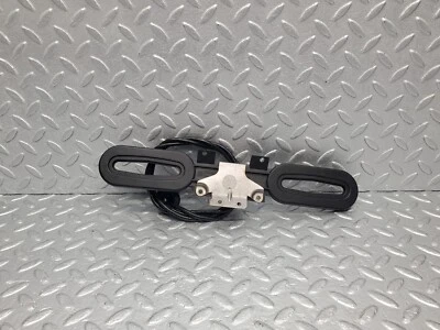 ⚙48011⚙ Mercedes-Benz R230 350SL Coupe Rear Keyless Go Antenna A2308201475 - Image 1 of 4