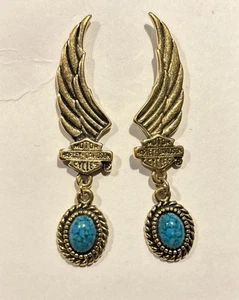 Vintage Harley-Davidson Turquoise Gold Tone Bar & Shield Winged Post Earrings. - Picture 1 of 5