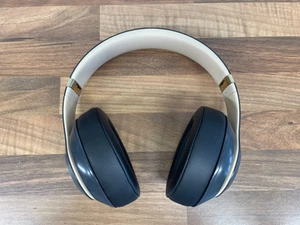 Beats Studio3 Wireless Noise Cancelling Over-Ear Headphones Grey - Picture 1 of 5