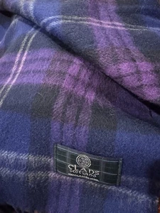CLANS SCOTLAND Bufanda Azul Morado Violeta Cuadros 100% Lana de Cordero Tartán - Imagen 1 de 4
