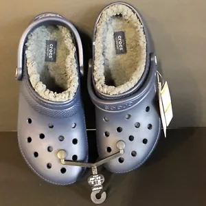 Crocs Classic Navy Fleece NWT W9M7 Slip On Indoor/Outdoor House Clog MSRP $45 - Picture 1 of 6