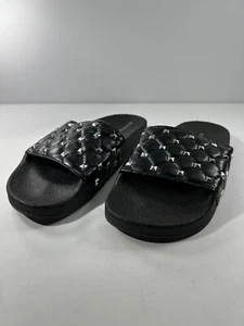 Madden Mädchen schwarze Pantolette Splitter Nieten Träger Größe 6 Art.-Nr. #4242 - Bild 1 von 9