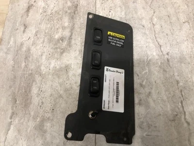 Panel de tablero Freightliner M2 106 SWITCH - Usado Foto 1 de 4