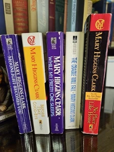 5 Books By Mary Higgins Clark Paperback Book Bundle Mystery Drama Thriller  - Bild 1 von 6