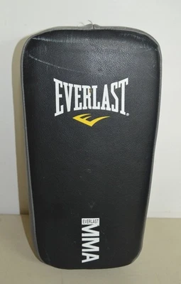 Everlast MMA Muay Thai Pad for Kickboxing Martial Arts Training - Image 1 of 3
