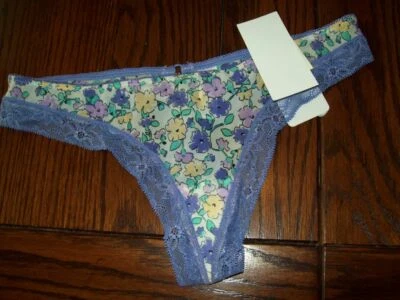 NWT B TEMPT'D BY WACOAL MESH THONG PANTIES 976140 148 FLORAL M - Image 1 of 2