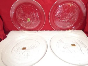 "NUEVOS 4 Placas de Navidad Arcoroc France Transparentes A TRAVÉS DEL BOSQUE Invierno 7 5/8" - Imagen 1 de 6