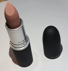 MAC,POWDER KISS LIPSTICK Damen, 931 - Teddy 2.0, Matt, NEU, OVP UVP 29€ - Bild 1 von 9