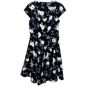 Hell Bunny Füchsin Blumen Kleid Größe M schwarz weiß Rosen Pinup - Bild 1 von 10