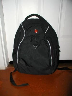 SwissGear Swiss Army Airflow Black Backpack Laptop Compartments Pockets READ - Image 1 of 4