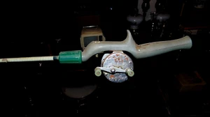 5' Antique GREAT LAKES S-30 Bait Casting Rod & Reel Lexington Mich. U.S.A. - Picture 1 of 3