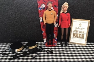 STAR TREK BARBIE & KEN, OOP 30º ANIVERSARIO, #15006, 1996, ¡CON ACCESORIOS! - Imagen 1 de 24
