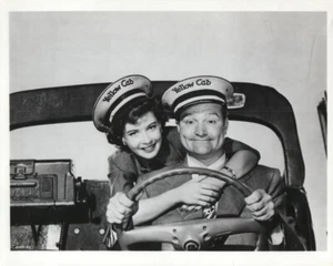 Red Skelton Gloria DeHaven The Yellow Cab 1950 Filmfoto 8 x 10 - Bild 1 von 2