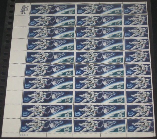 US #1331-2 5¢ Space Twins, Complete sheet of 50, og, NH - Image 1 of 1