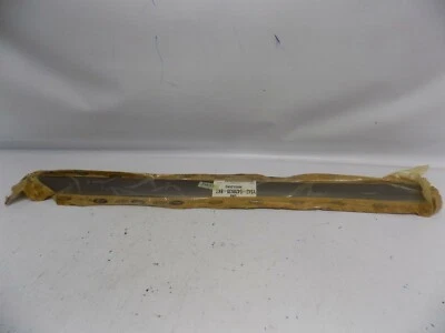 Nuevo OEM 2000 2001 2002 2003 Ford Focus carrocería moldura lateral moldura YS4Z-5420939-BKT Foto 1 de 3