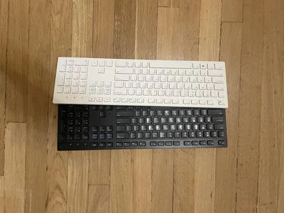 *TWO* DELL Keyboards; Black And White; Working (Or One For 15; Send Offer) - Image 1 of 2