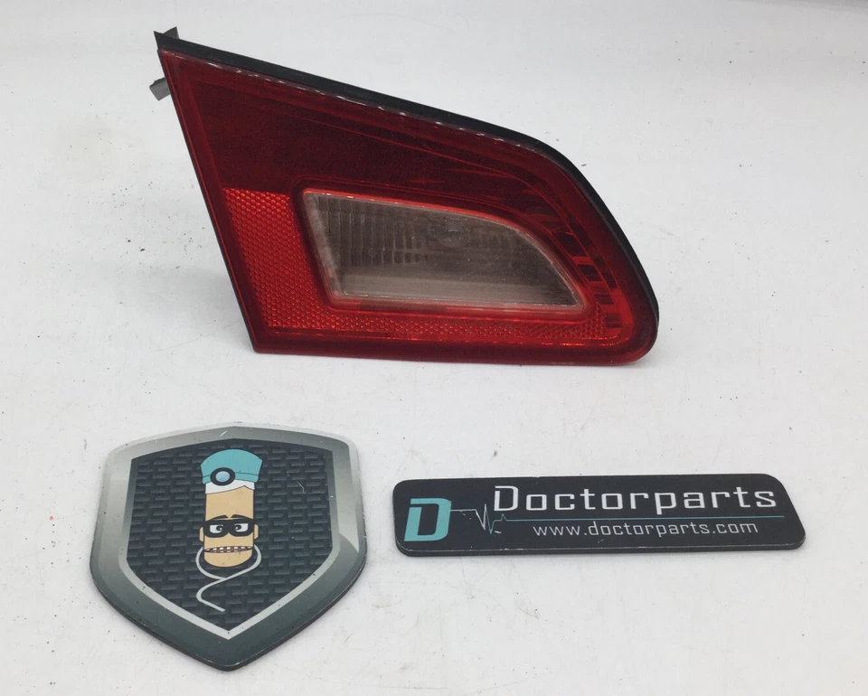 INFINITI G35/G37 2007-2008 2009-2013 LUZ TRASERA INTERIOR CONDUCTOR LÁMPARA OEM Foto 1 de 4