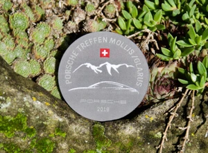 AUTOMOBILE CAR CLUB PATCH / BADGE # PORSCHE MEETING MOLLIS GLARUS SWITZERLAND 18 - Picture 1 of 2