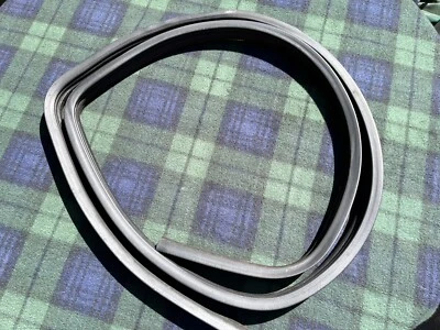 Sello de resistencia para puerta del conductor Saab 9000 Foto 1 de 4