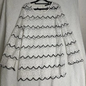 Womens Sportsgirl Dress Size M White Black Retro 60’s 70’s Crochet Lace - Picture 1 of 8