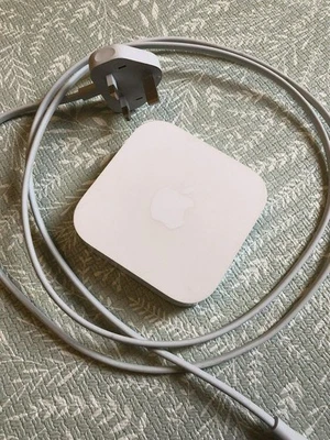 APPLE АЭРОПОРТ EXPRESS A1392 MC414LL/A 802.11N 600 MBPS 1-ПОРТ 10/100 ДЛЯ APPLE - Изображение 1 из 3