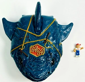 Bluebird Mighty Max Man Eater Shark 1993 juego 100 % completo - Imagen 1 de 7