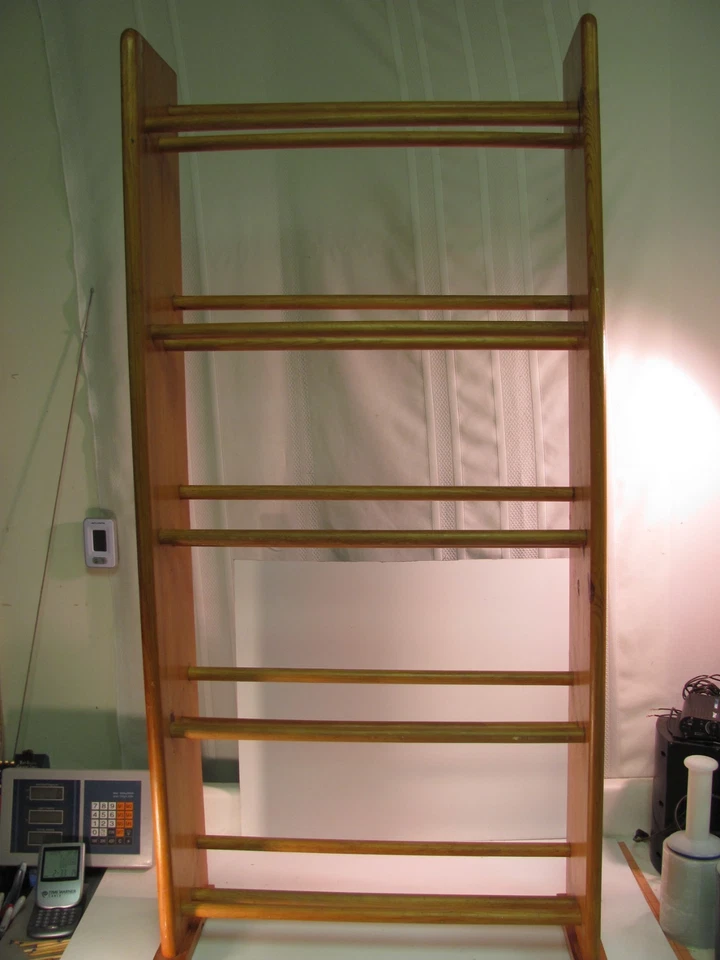 Estante de almacenamiento CD VHS - Hecho en EE. UU. Foto 1 de 4