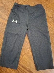 Under armour youth girls size small capris - Picture 1 of 5