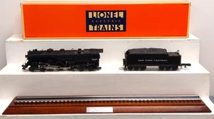 Lionel 6-18005 O NYC 4-6-4 700E Hudson Steam & Tender #5340 w/ Display Case Base - Picture 1 of 3