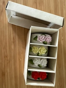 Bone China 3D Blume Servietten Ringe Vintage weiß rot rosa Tee Time EVC Made in Taiwan - Bild 1 von 13