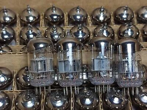 4x 6N23P = ECC88 E88CC '81 NOS SILVER SHIELD VOSKHOD ROCKET LOGO TESTED TUBES - Picture 1 of 10