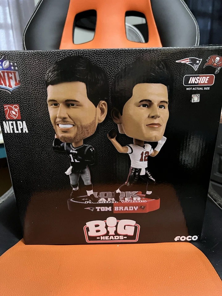 Raro NFL Tom Brady 100k yardas de paso doble cabeza grande Bobblehead #1 de 100 Foto 1 de 3
