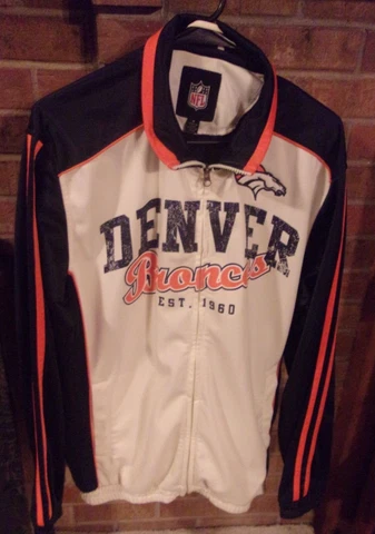 NFL GIII DENVER BRONCOS Full Zip-Up Sweatshirt SIZE MEDIUM Cover