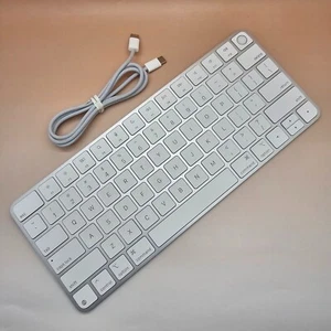 Apple Magic Keyboard Touch ID USB-C Original MXCK3LL/A Genuine A3118 Latest - Picture 1 of 4