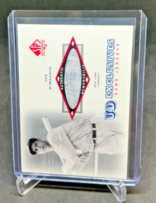 2001 Upper Deck SP Authentic JOE DIMAGGIO Game-Used Jersey Patch Yankees - Image 1 of 2