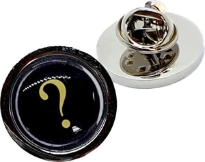 Unique QUESTION MARK PIN BADGE murder mystery TYPEWRITER KEY brooch VINTAGE - Picture 1 of 2