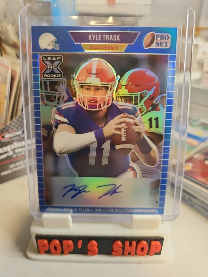 2021 Leaf Trinity - Auto Kyle Trask #PA-KT1 Platinum Spectrum /75 - Image 1 of 1