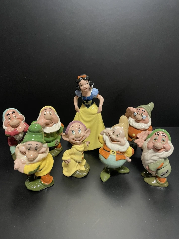 1943 Evan K. Shaw Blancanieves y siete enanitos conjunto completo Disney American Pottery Foto 1 de 4