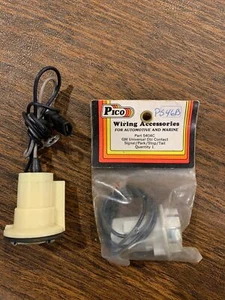 Pico GM Universal Bulb Sockets Set of 2 - Picture 1 of 2