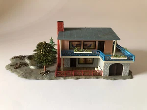 Faller | Einfamilienhaus mit Pool | fertig gebaut | H0 / 1:87 | Wohnhaus - Bild 1 von 5