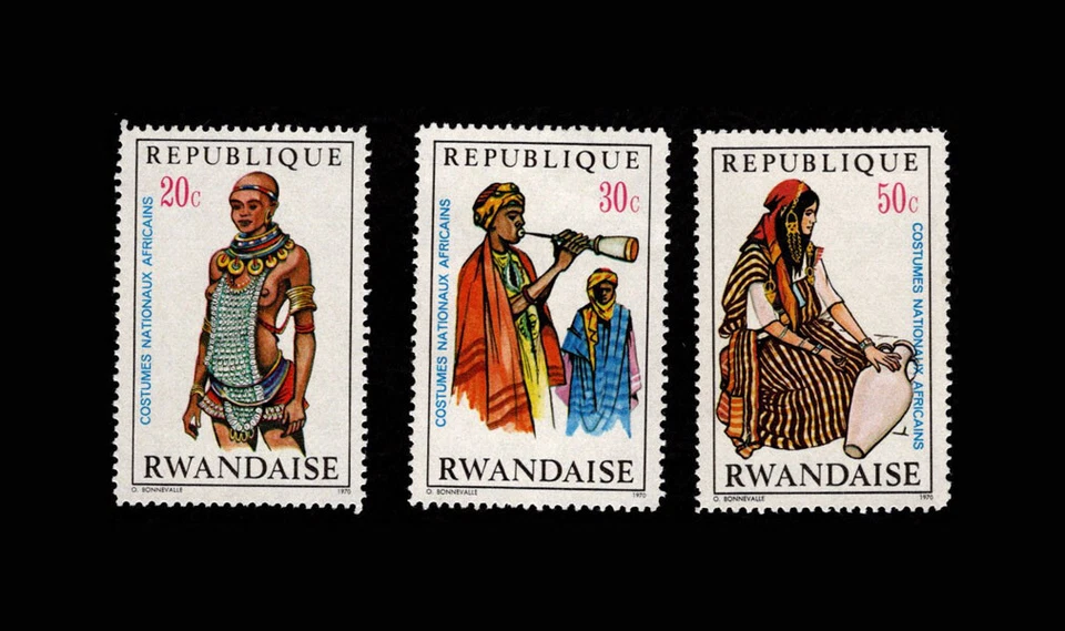 Ruanda, Sc #343-45, MNH, 1970, trajes nacionales africanos, HI-9 Foto 1 de 1