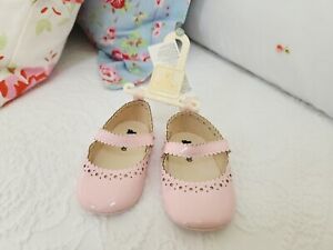 NWT BABY GAP 6/12 MONTHS PINK SCALLOPED BABY BALLET SHOES