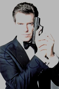 Pierce Brosnan James Bond 007 UH Foto vom Original Autogramm UH #29 - Bild 1 von 1