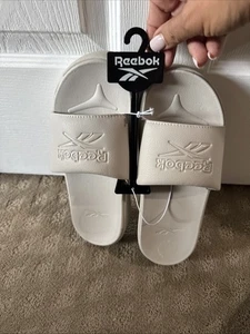 Sandalias con plataforma Reebok Stone. Talla 8. ¡NUEVO! - Imagen 1 de 9