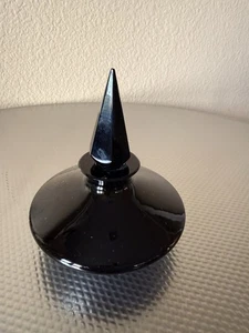 Botella de perfume vintage de vidrio negro con tapón puntiagudo, hermosa, sólida - Imagen 1 de 6