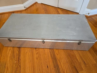 Remolque grande de aluminio de 42" con caja de luz de estaño para camioneta almacenamiento debajo de la carrocería plataforma plana Foto 1 de 4